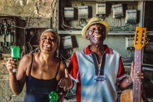 Cuba, Havanna, Man and woman, happy, guitar, beer bottles, fun, Cuba, Havanna, Man and woman, happy, guitar, beer bottles, fun,